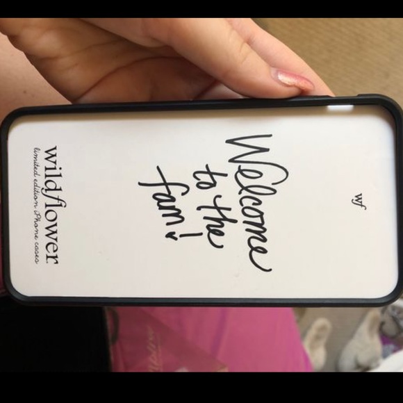BRAND NEW WILDFLOWER CASE - Picture 3 of 3